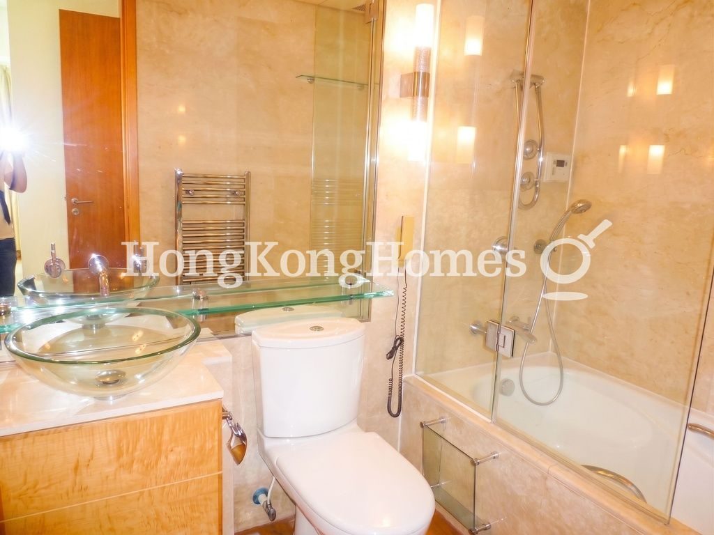Master Bathroom — Residence Bel-air - Phase 02, South Tower 01, Pokfulam