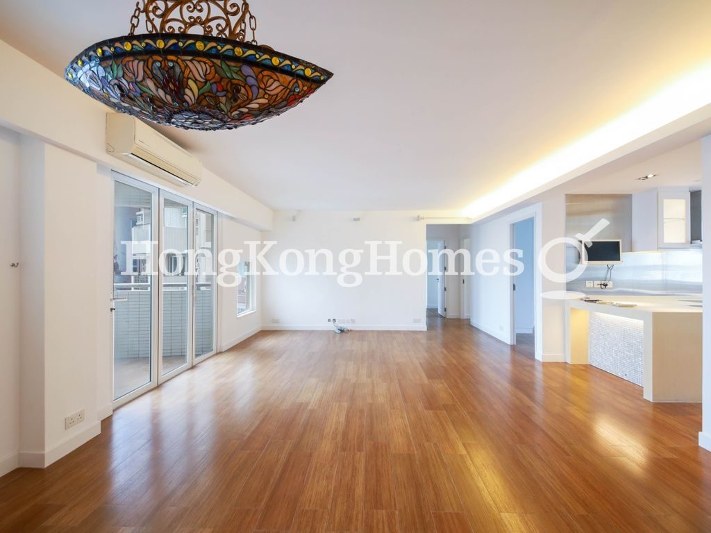 Living and Dining Room — Baguio Villa - Block 38, Pokfulam