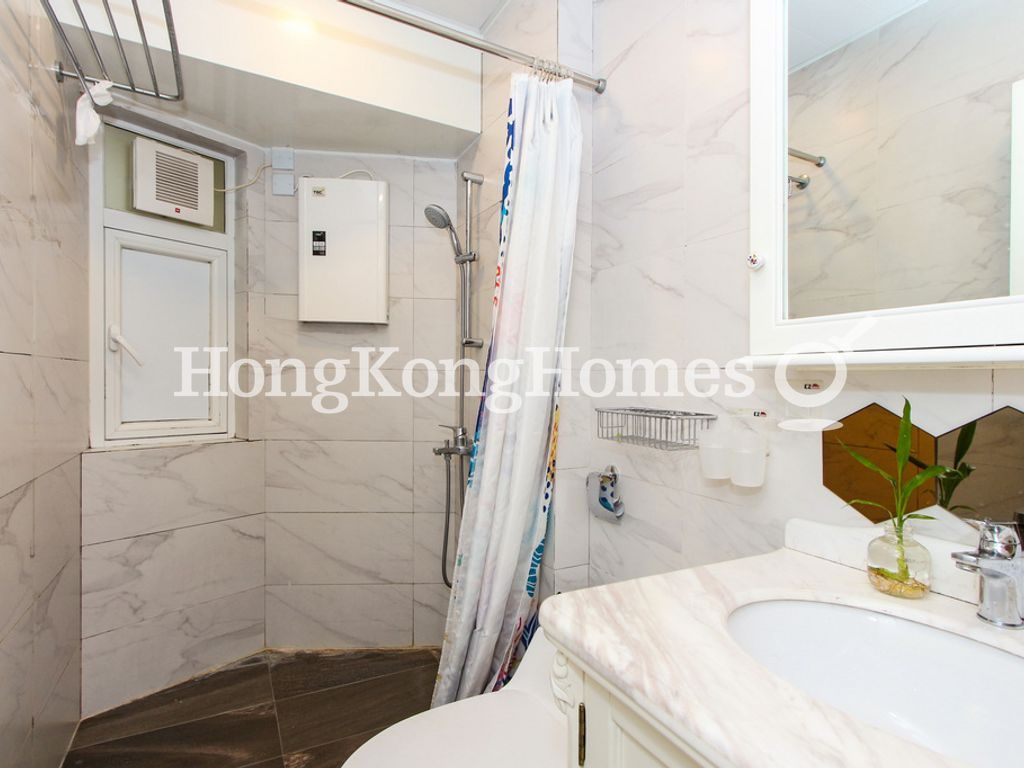 Guest Bathroom — New Fortune House, Western / Kennedy Town