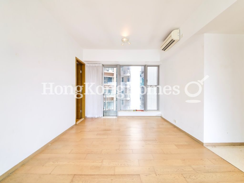 Living and Dining Room — The Summa - Tower 1, Mid-levels West