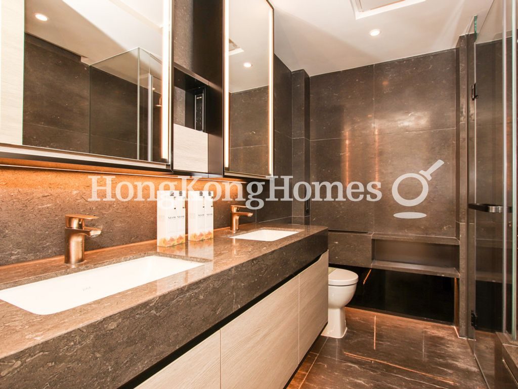 Master Bathroom — Fleur Pavilia, North Point