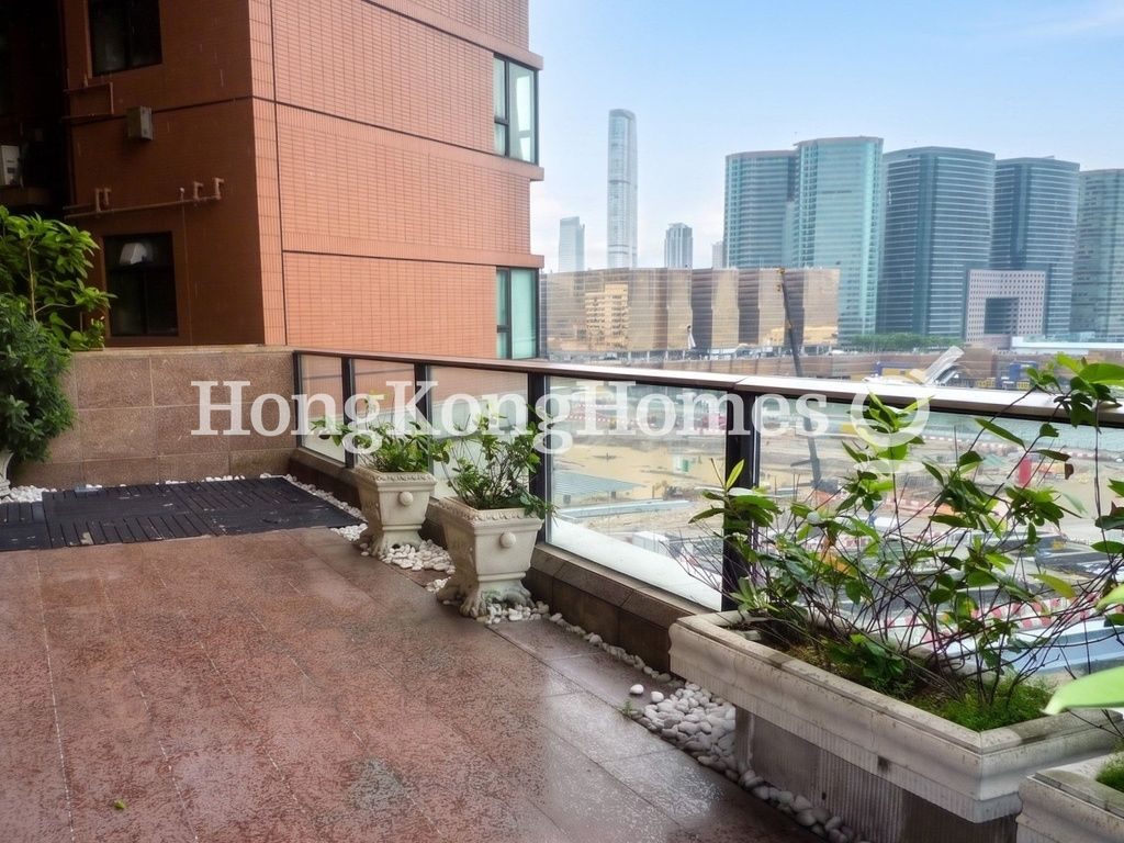 Private Terrace — The Arch - Block 1 (Sky Tower), Tsim Sha Tsui