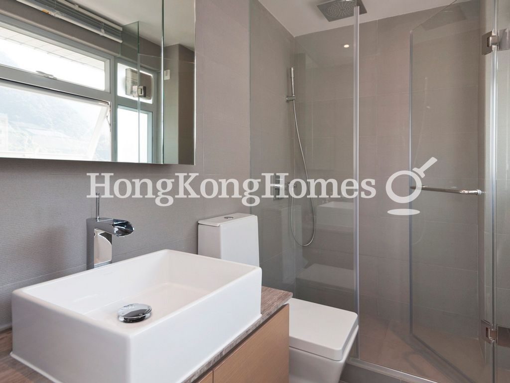 Second Ensuite Bathroom — Conduit Tower, Mid-levels West