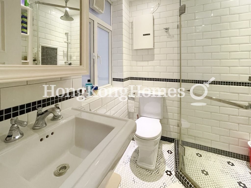 Guest Bathroom — Kennedy Road, 38B - C, Mid-levels Central