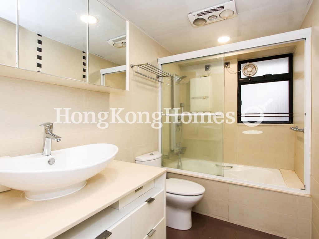 Master Bathroom — The Grand Panorama IV, Mid-levels West