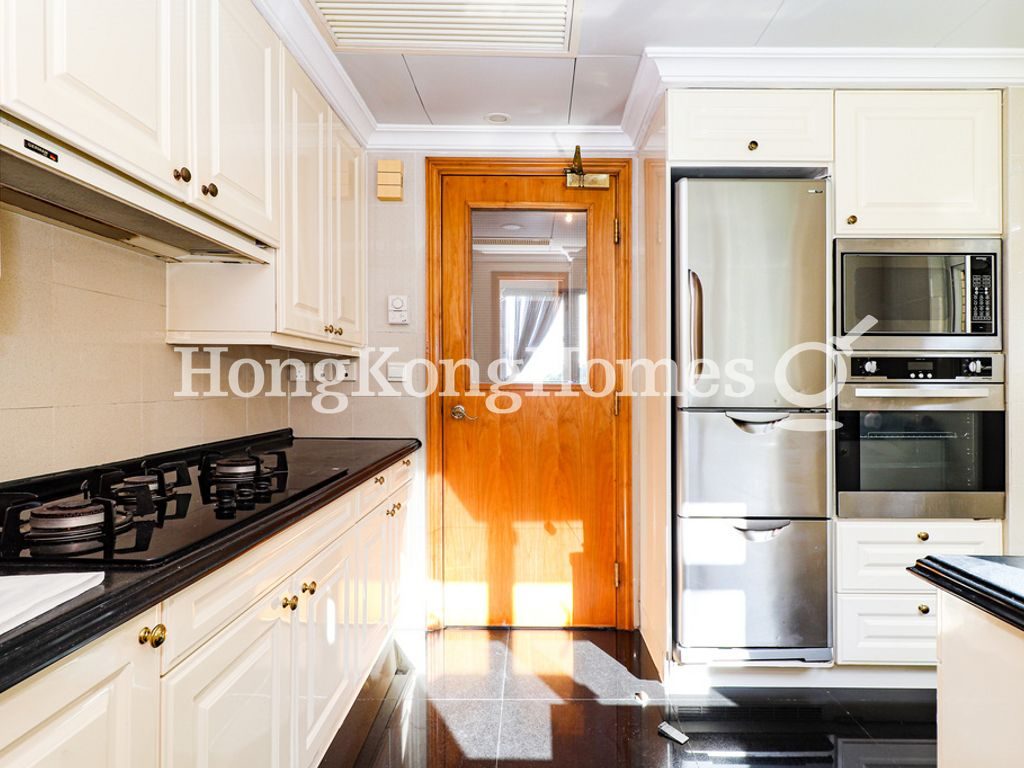 Kitchen — Valverde, Mid-levels Central