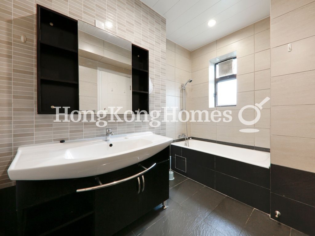 Master Bathroom — Victoria Court, Causeway Bay
