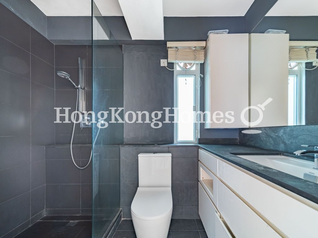 Master Bathroom — Skyline Mansion - Block 02, Mid-levels West