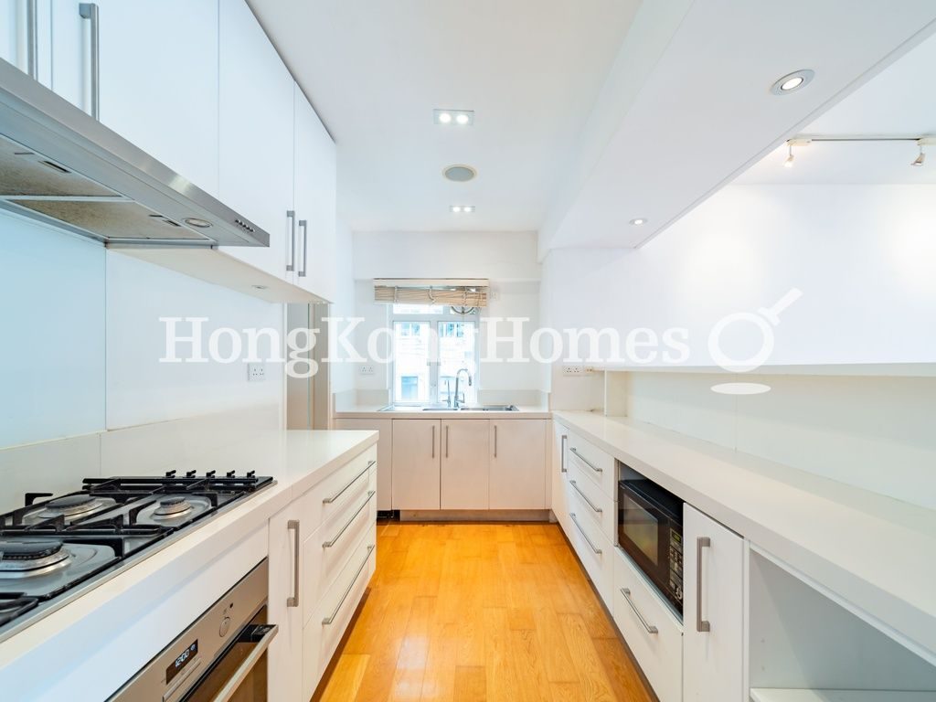 Kitchen — Skyline Mansion - Block 02, Mid-levels West