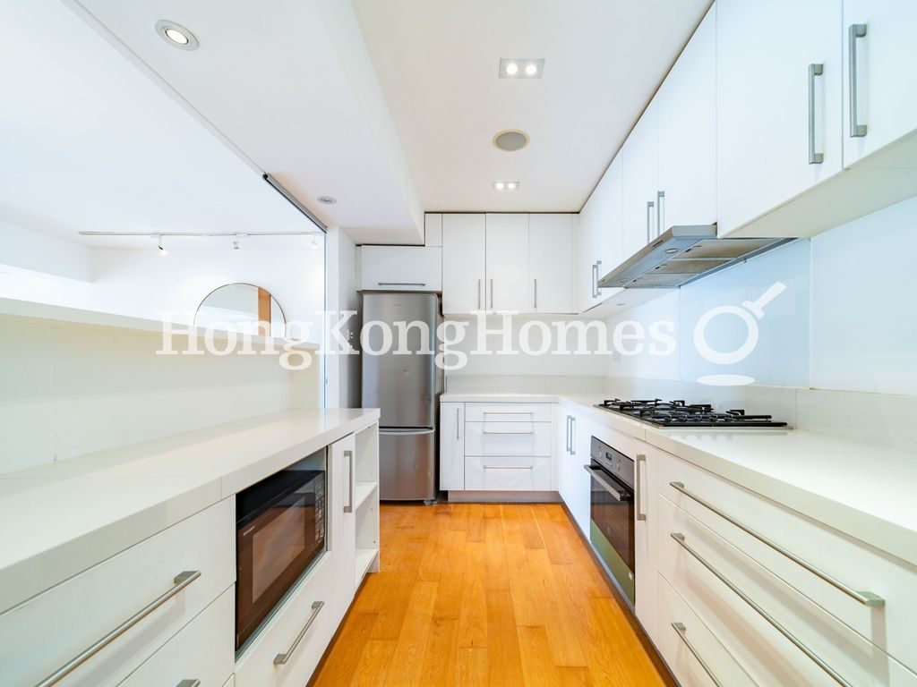 Kitchen — Skyline Mansion - Block 02, Mid-levels West