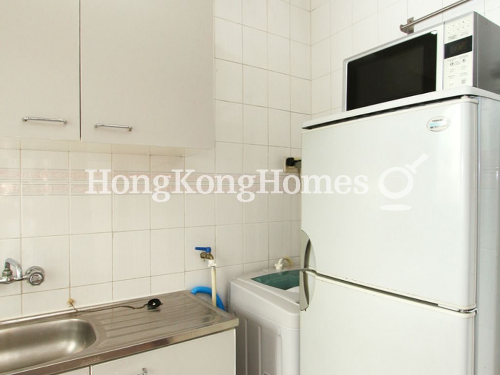 Kitchen — Midland Court, Mid-levels West
