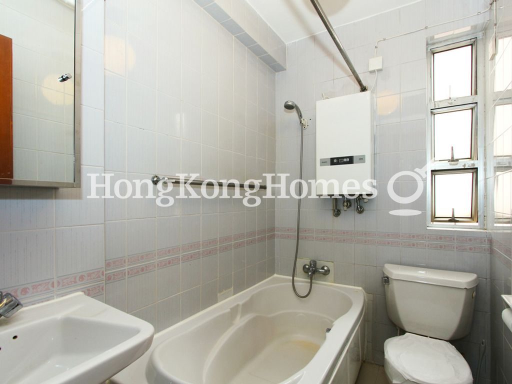 Bathroom — Midland Court, Mid-levels West