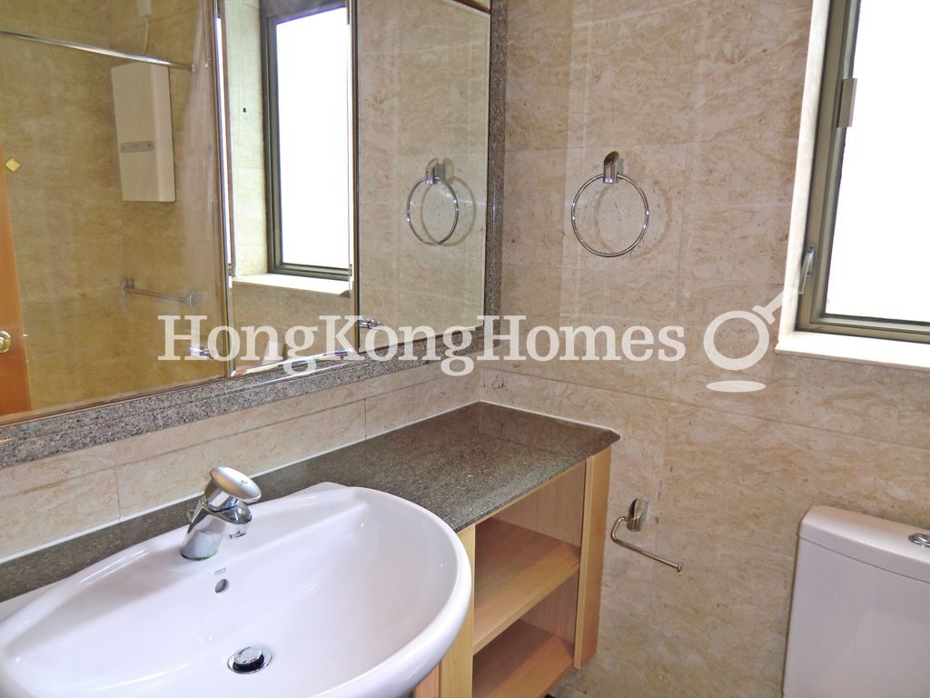Master Bathroom — The Belcher's - Block 5, Pokfulam