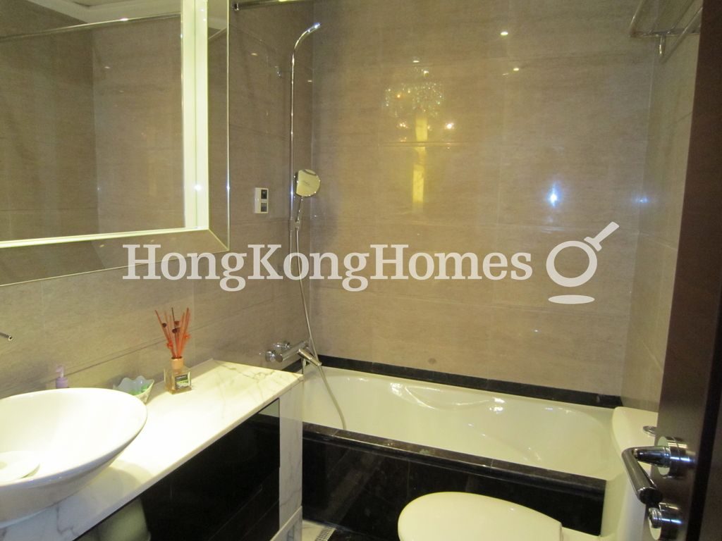 Master Bathroom — Celestial Heights-Celestial Avenue No. 35, Ho Man Tin / Waterloo Road
