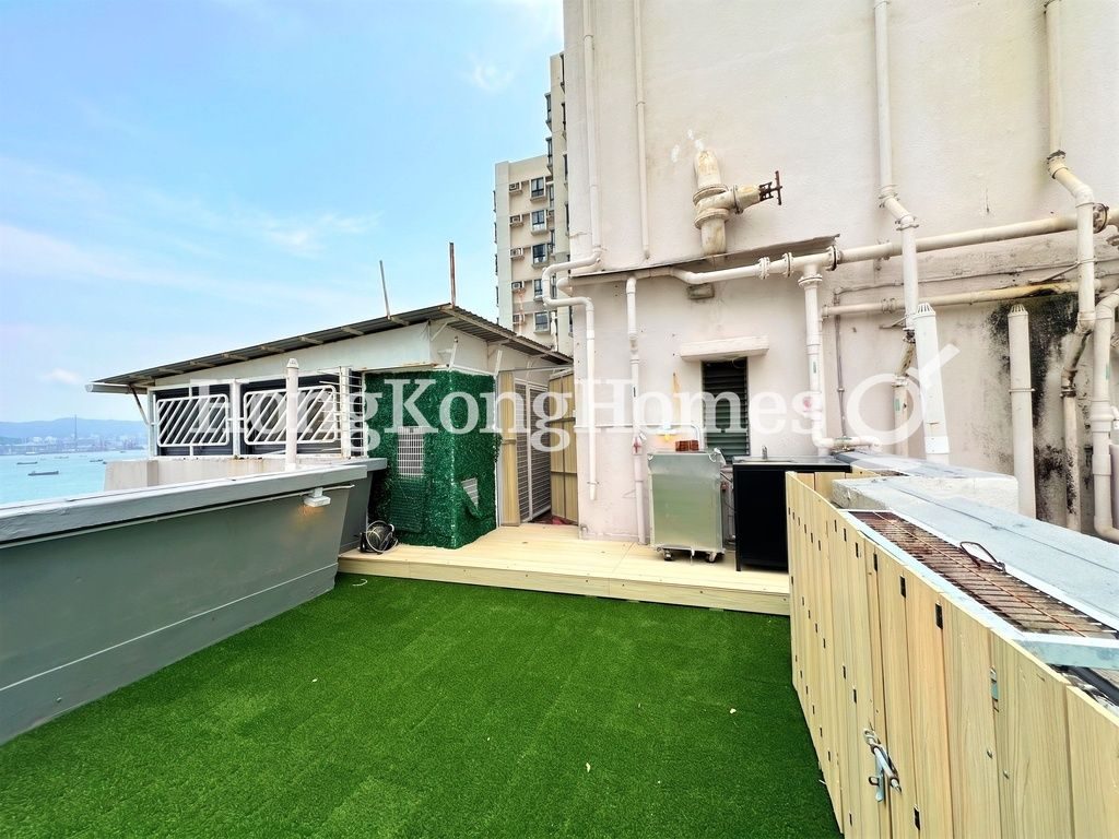 Private Roof Terrace — Nan Hai Mansion, Western / Kennedy Town