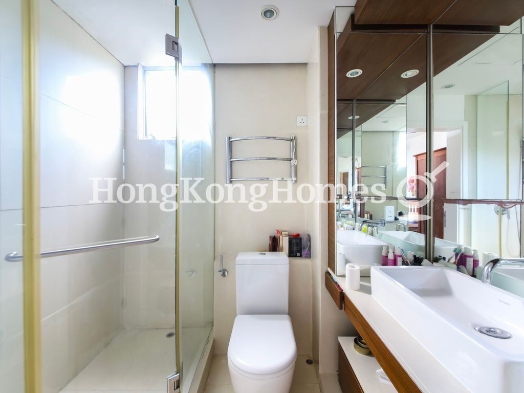 Master Bathroom — Hatton Place, Mid-levels West