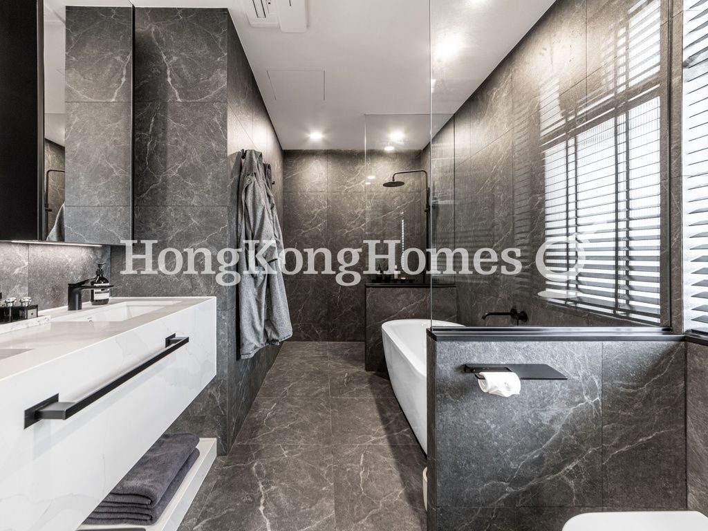 Master Bathroom — Manly Mansion, Mid-levels West
