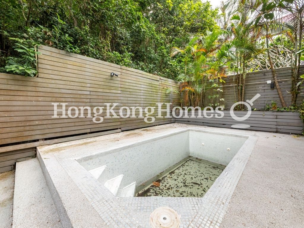 Private Swimming Pool — Ng Fai Tin, Clear Water Bay