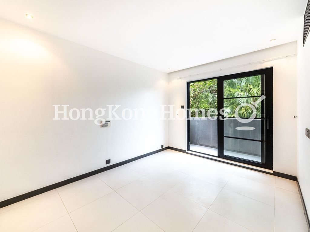Master Bedroom — Ng Fai Tin, Clear Water Bay