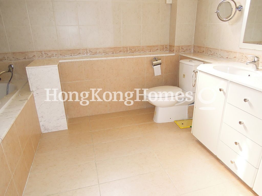 Master Bathroom — Phase 3 - Headland Village - Seabee Lane(2-269), Discovery Bay
