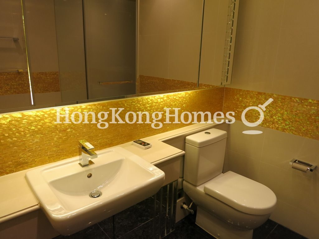 Guest Bathroom — The Masterpiece, Tsim Sha Tsui