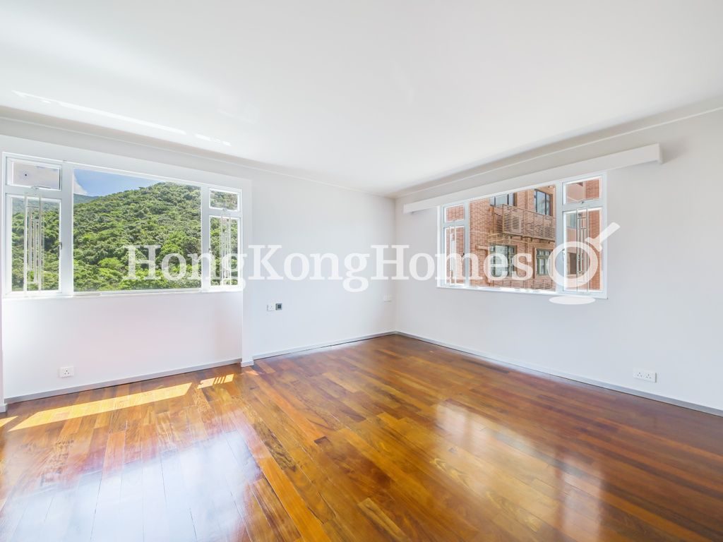 Master Bedroom — Butler Towers, Jardine's Lookout