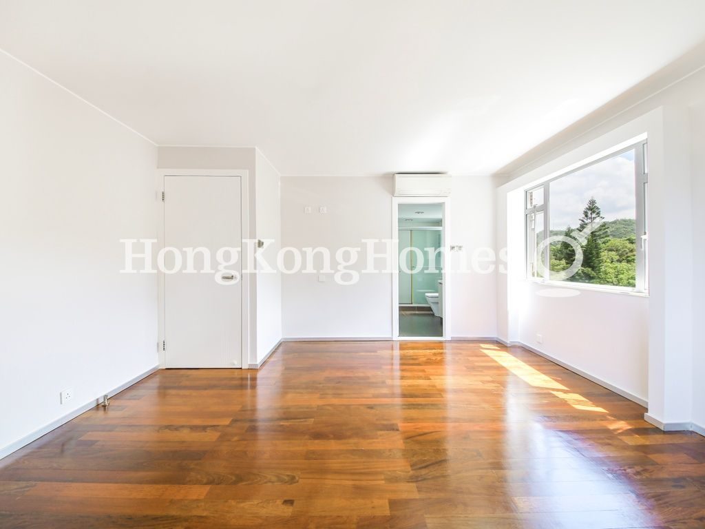 Master Bedroom — Butler Towers, Jardine's Lookout