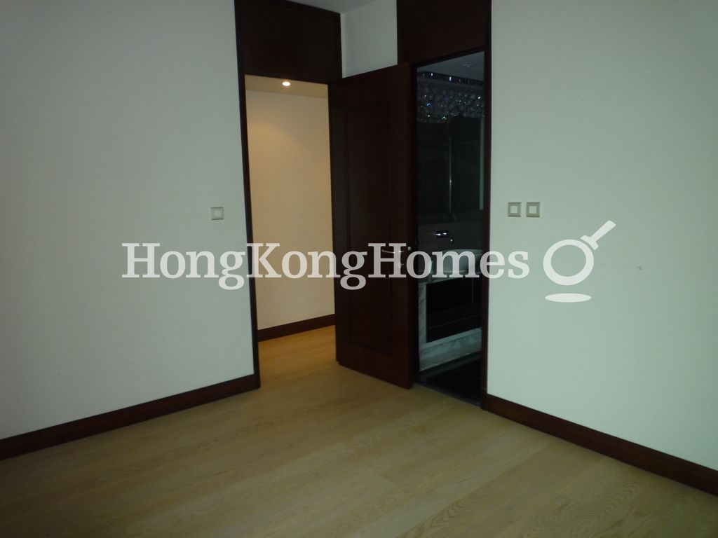 Second Ensuite Bedroom — Celestial Heights-Celestial Avenue No. 35, Ho Man Tin / Waterloo Road