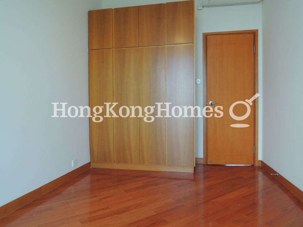 Built-in Wardrobe in Second Bedroom — Royalton I, Pokfulam