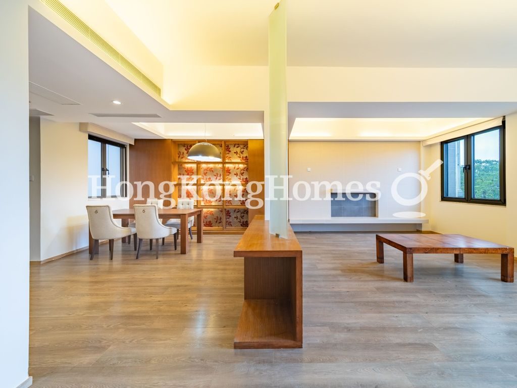 Living and Dining Room — Villa De Victoria, The Peak