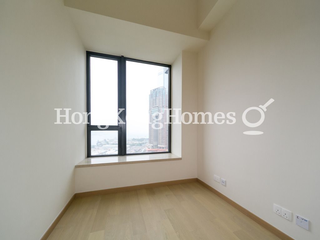 Third Bedroom — Grand Austin - Tower 2, Tsim Sha Tsui
