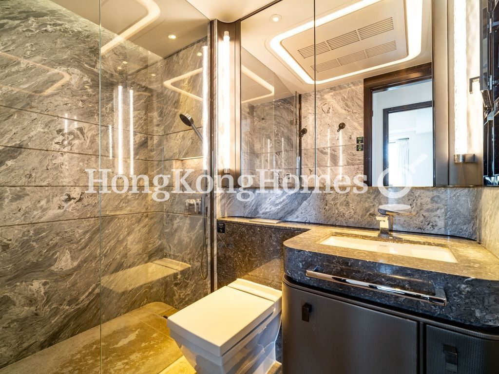 Guest Bathroom — Ultima - Tower 5, Ho Man Tin / Waterloo Road