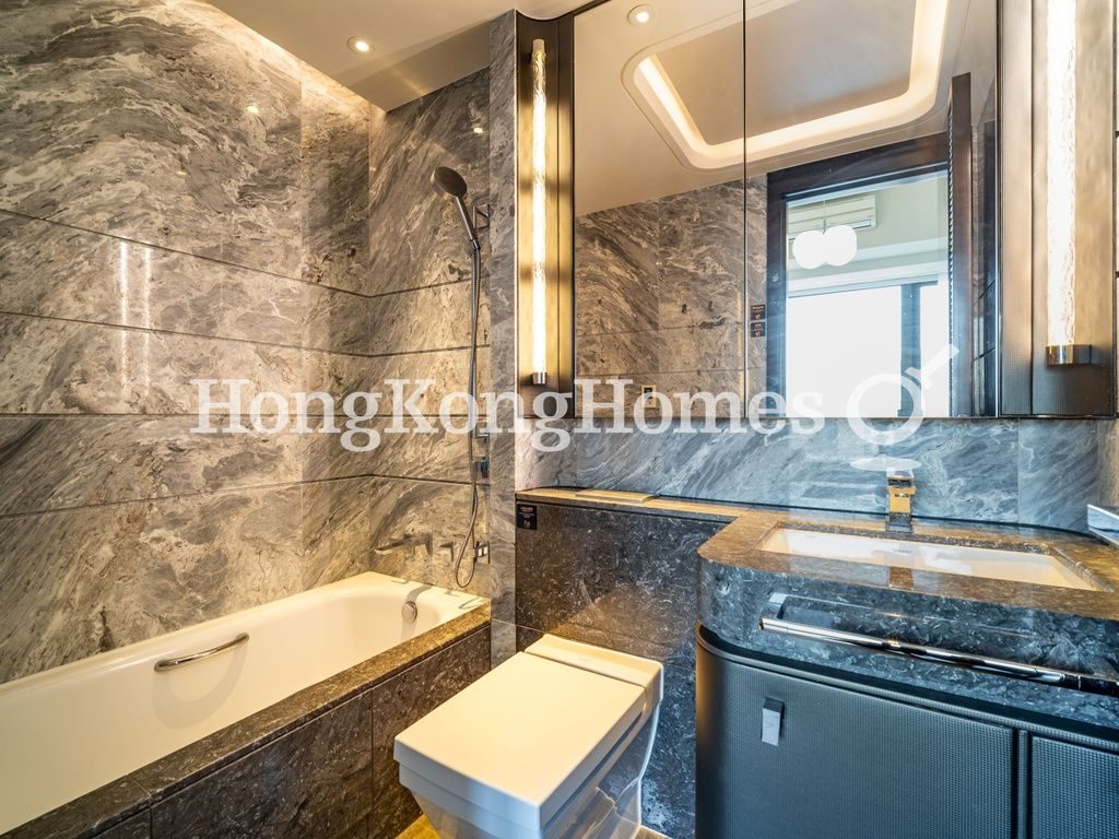 Second Ensuite Bathroom — Ultima - Tower 5, Ho Man Tin / Waterloo Road
