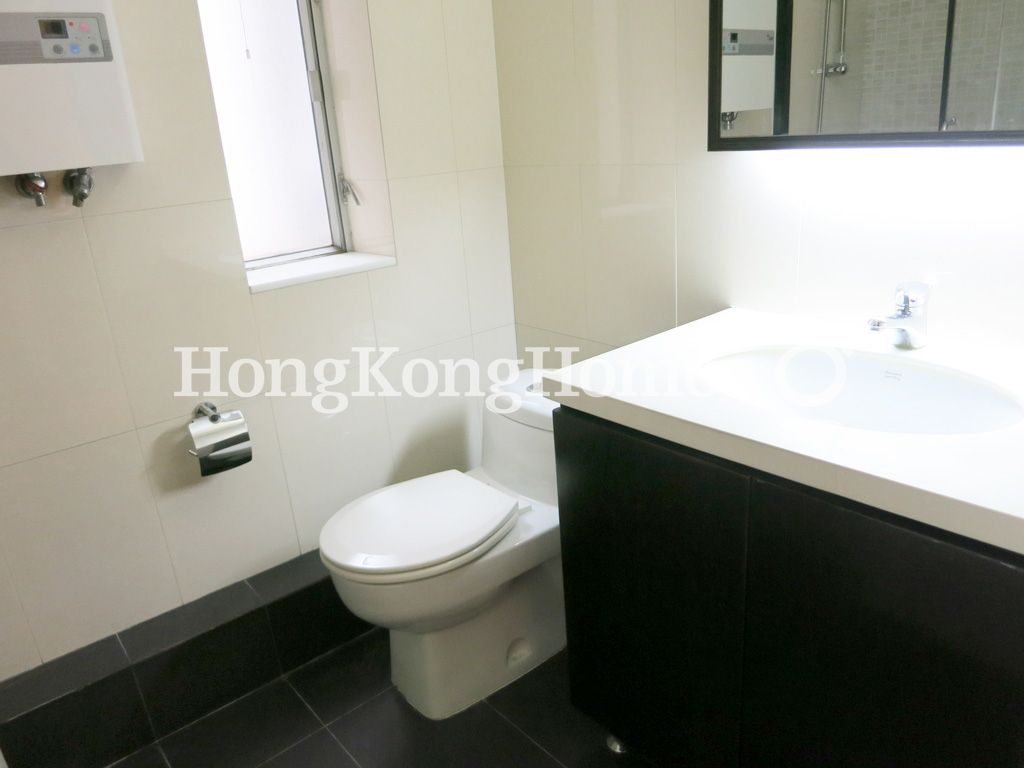 Guest Bathroom — Winner Building, Happy Valley