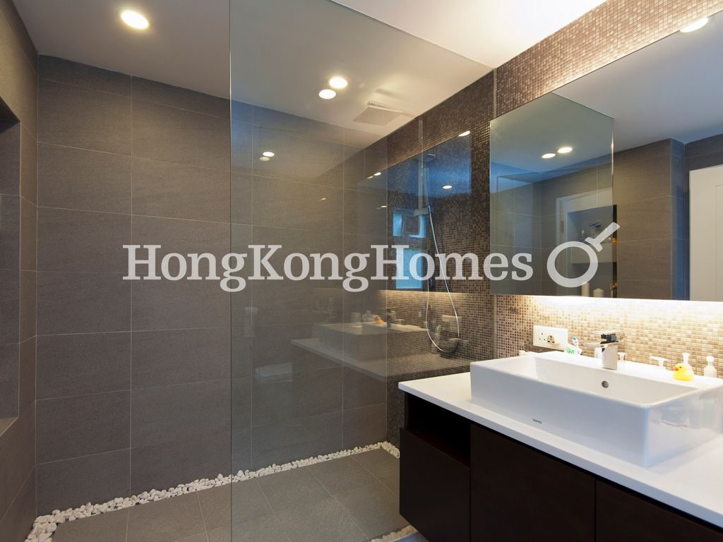 Third Ensuite Bathroom — Tai Au Mun, Clear Water Bay