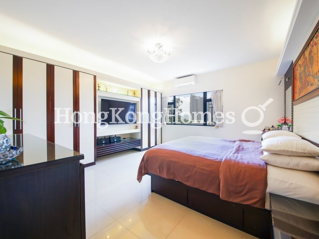 Master Bedroom — Baguio Villa - Block 42, Pokfulam