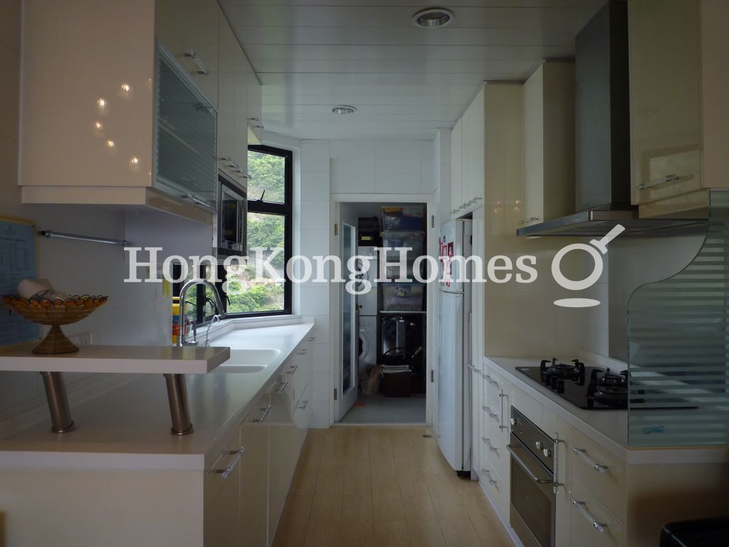 Kitchen — Grand Garden - Block 03, Repulse Bay