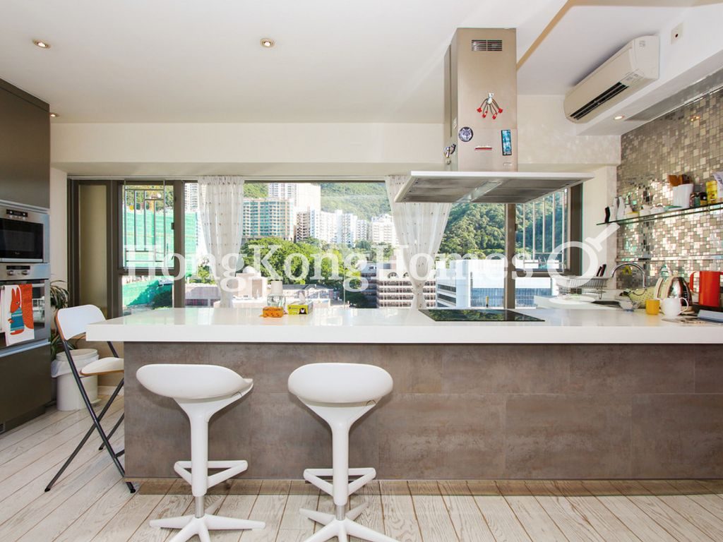 Open Kitchen — Hilary Court, Mid-levels West