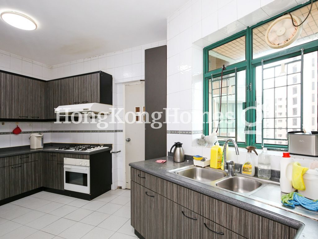 Kitchen — Hillsborough Court - Block 01, Mid-levels Central