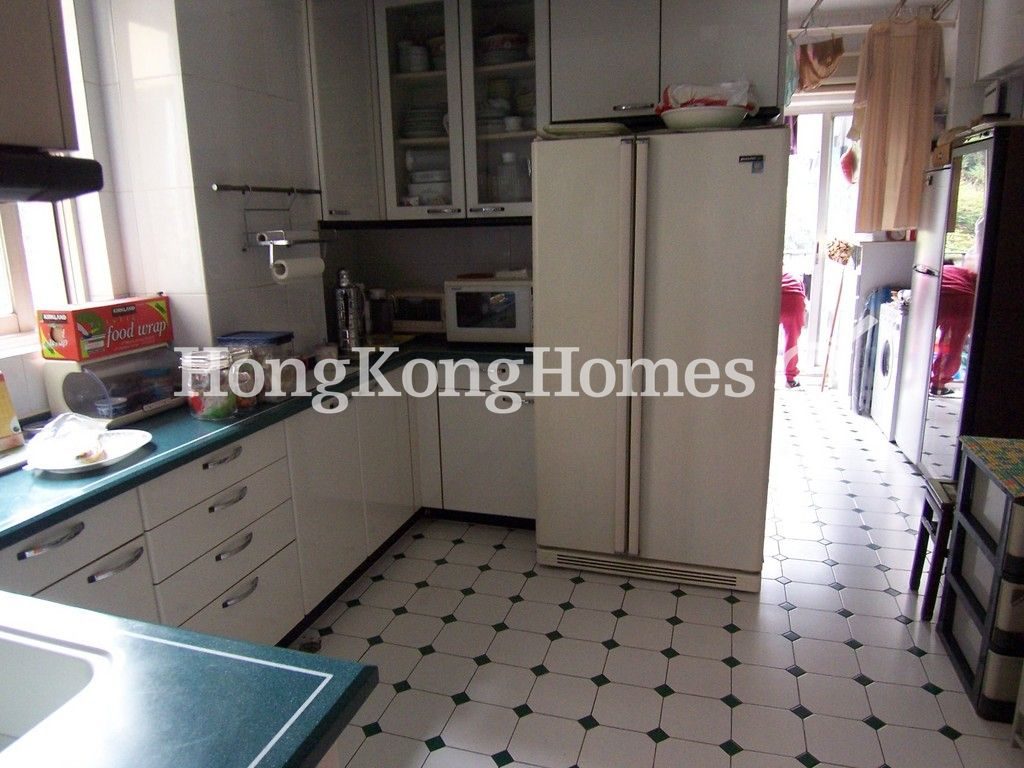 Kitchen — La Clare Mansion - Block A, Pokfulam