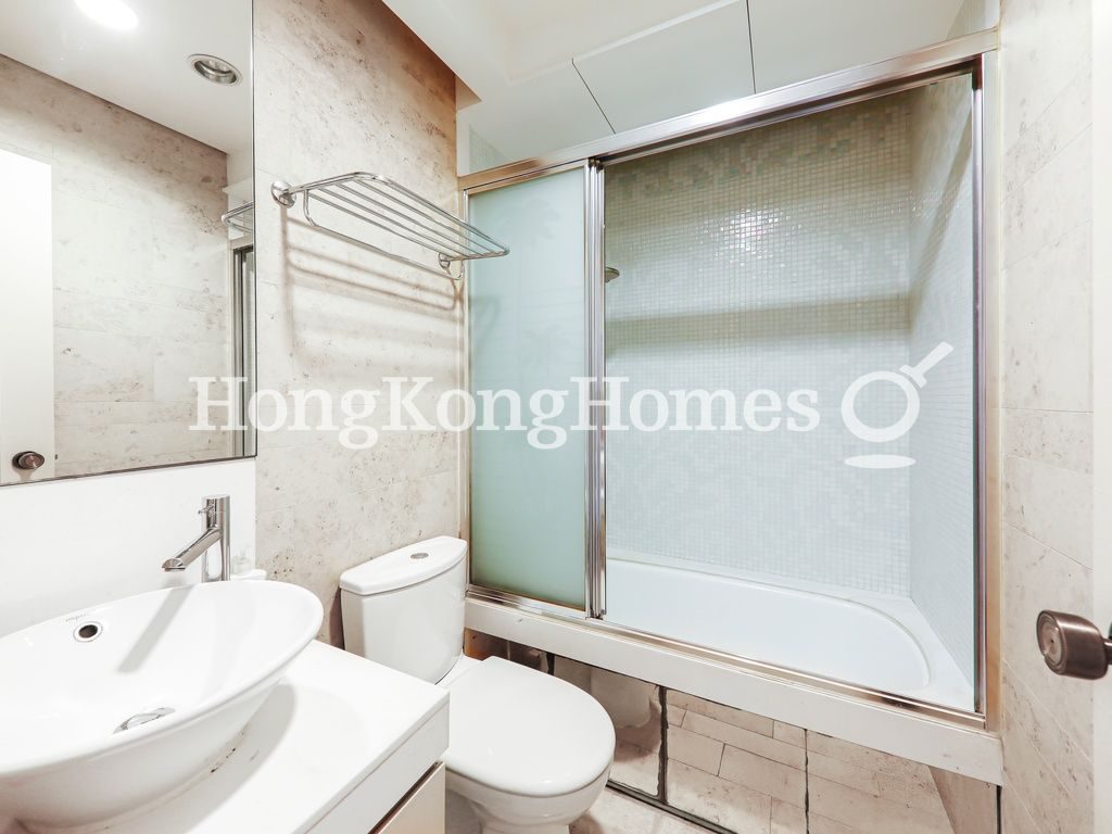 Guest Bathroom — La Place De Victoria, North Point