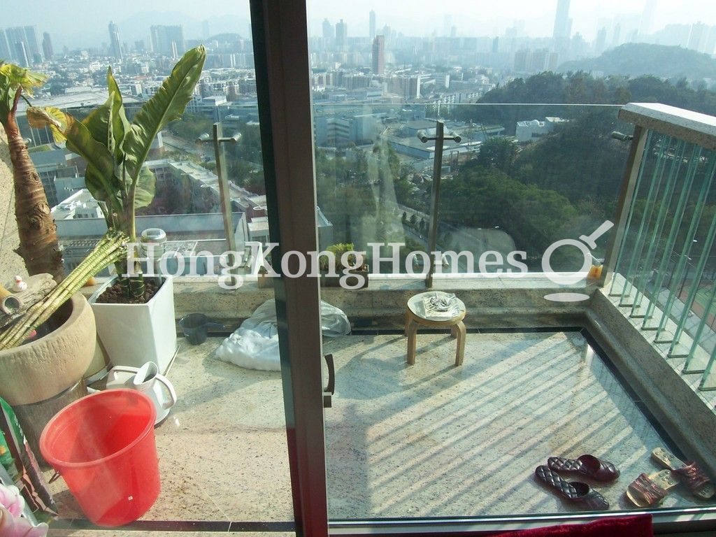 Balcony — Mount Beacon - Block 01, Kowloon Tong