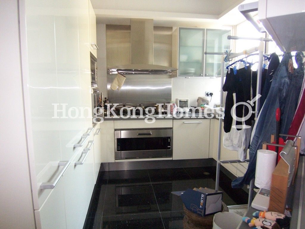 Kitchen — Mount Beacon - Block 01, Kowloon Tong