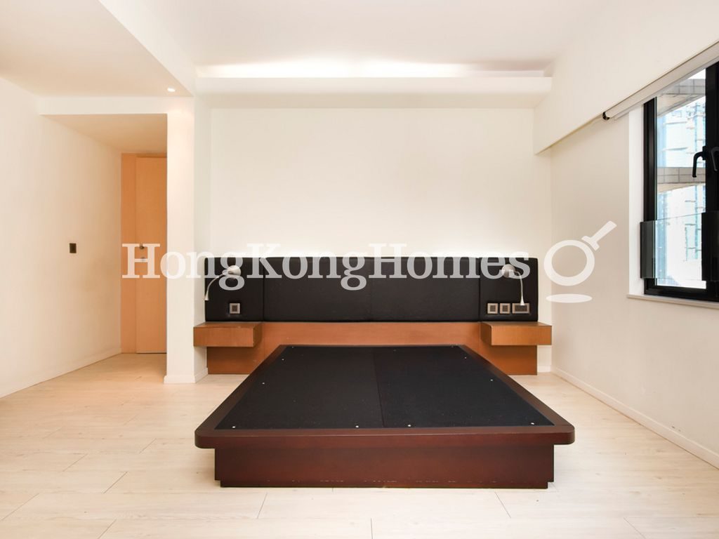 Master Bedroom — Park View Court - Block A, Mid-levels West