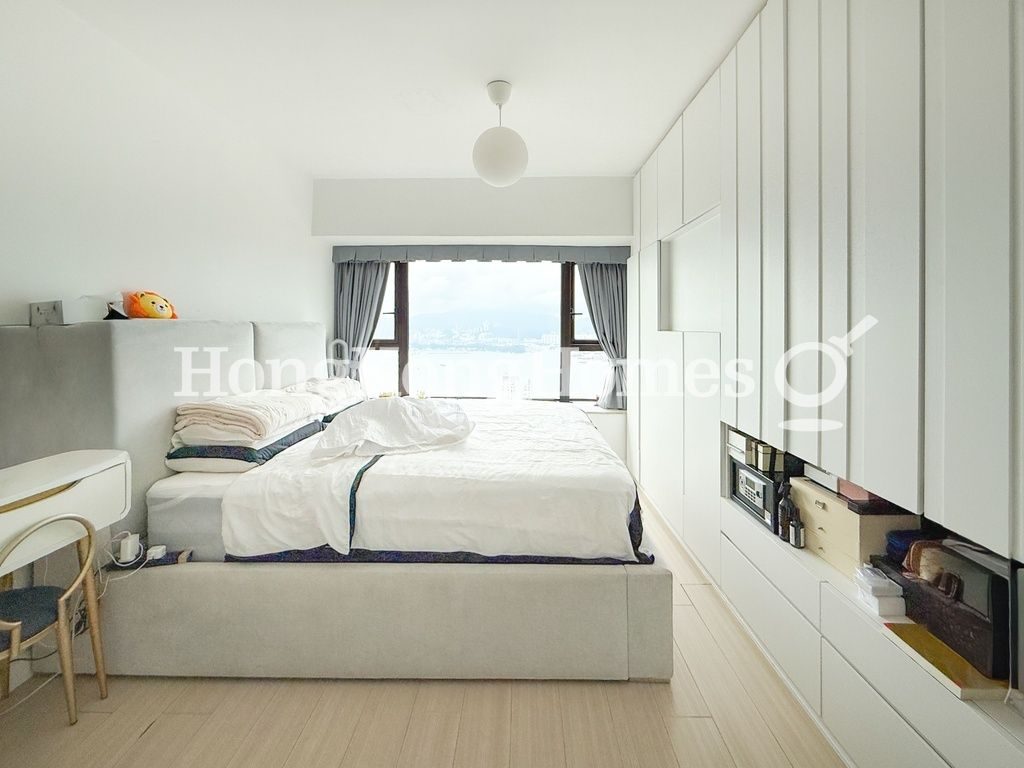 Master Bedroom — Scenic Garden - Block 01, Mid-levels West