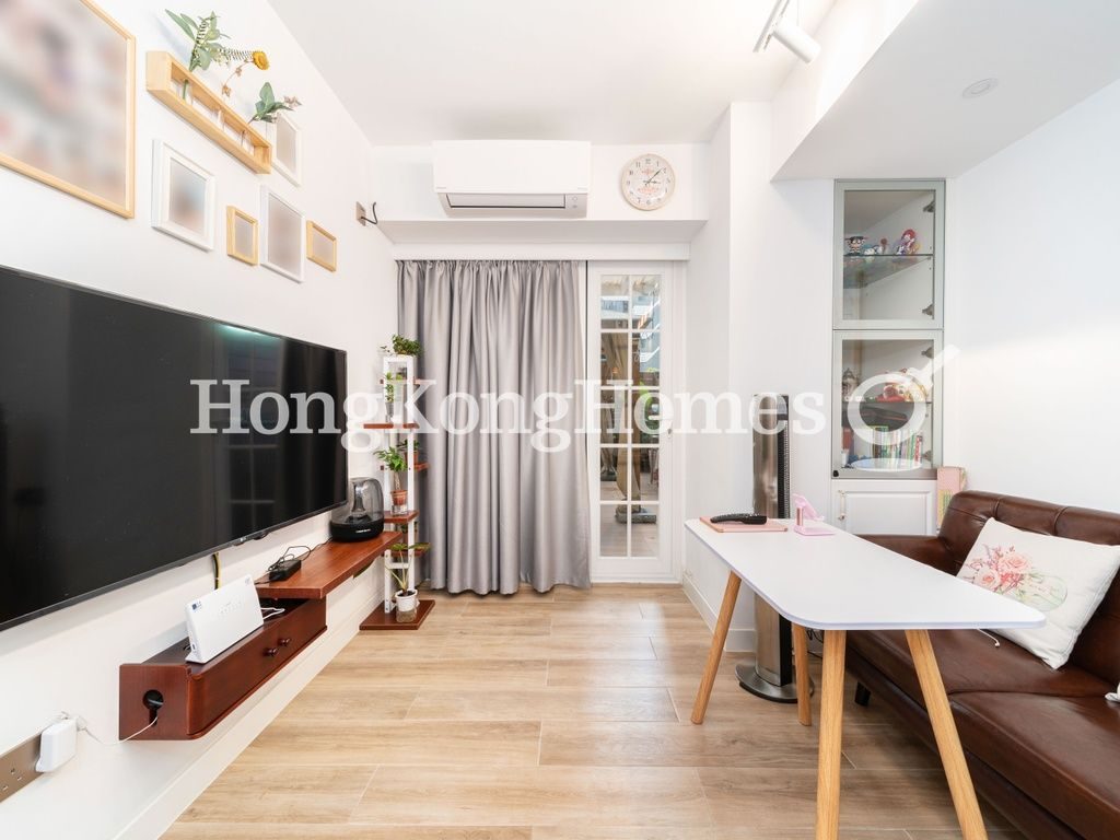 Living and Dining Room — Kam Wa Building, Sai Ying Pun