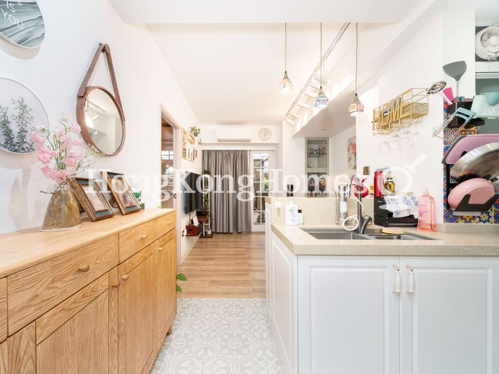 Open Kitchen — Kam Wa Building, Sai Ying Pun
