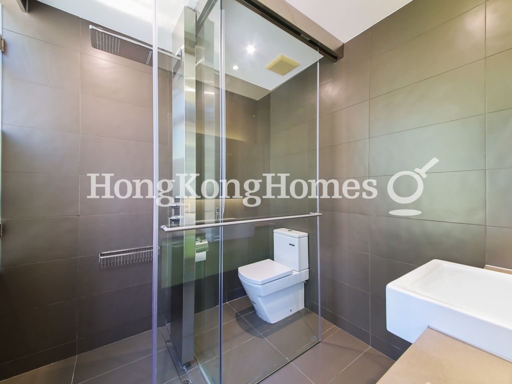 Second Ensuite Bathroom — Stanford Villa - Block 02, Stanley