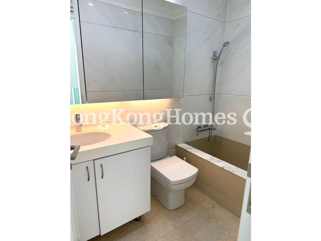 Guest Bathroom — The Grandville - House, Shatin