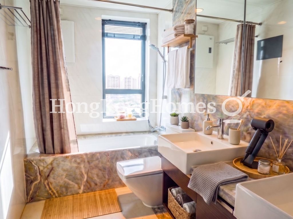 Master Bathroom — The Sail at Victoria, Western / Kennedy Town